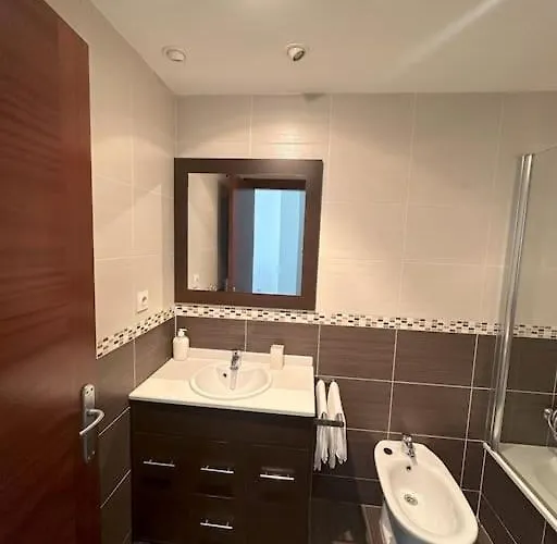 Piso Con Plaza De Garaje Vut4589as 公寓